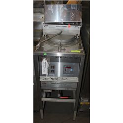 BROASTER MODEL 1600 ELECTRIC PRESSURE FRYER NEW