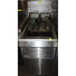 COMMERCIAL DEEP FRYER