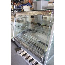 REFRIGERATED PASTRY DISPLAY