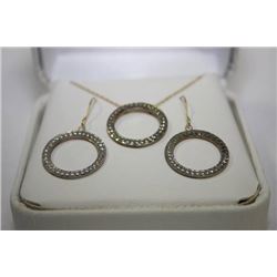 10K GOLD EARRINGS & PENDANT SET