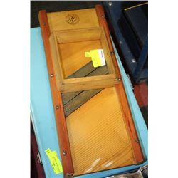 VINTAGE CABBAGE SLICER