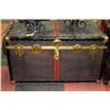 Image 1 : VINTAGE STORAGE TRUNK