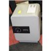 Image 1 : SENTRY SAFE WITH COMBINATION LOCK