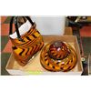Image 1 : FLAT W/ART GLASS PURSE AND MATCHING ART GLASS HAT