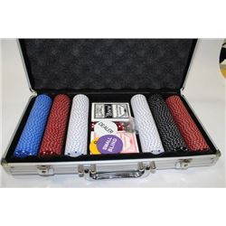POKER SET IN METAL CASE