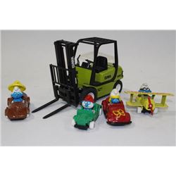 4 SMURF TOY CARS SOLD WITH DIE CAST FORKLIFT