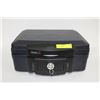 Image 1 : SENTRY SAFE W/ KEY