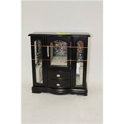 WOODEN JEWLLRY CHEST W/ 5 PIECES OF JEWELLRY