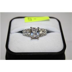 5TH AVENUE LADIES RING