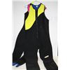 Image 1 : HIS & HERS WET SUITS, MEN'S XL LADIES SZ 10