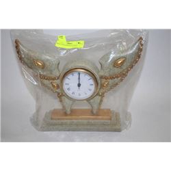 WING STYLE MANTLE CLOCK