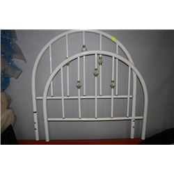 WHITE SINGLE METAL HEADBOARD W FOOTBOARD