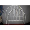 Image 1 : WHITE SINGLE METAL HEADBOARD W FOOTBOARD