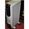 Image 1 : OIL HEATER