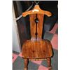 Image 1 : WOOD SUIT/DRESSING CHAIR