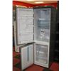 Image 2 : GE STAINLESS STEEL 18CU. LOFT FRIDGE