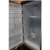 Image 3 : GE STAINLESS STEEL 18CU. LOFT FRIDGE