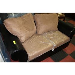 BLACK LEATHER & MICROFIBER LOVE SEAT