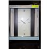 Image 1 : ESTATE WESTINGHOUSE QUARTZ WALL CLOCK