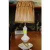 Image 1 : VINTAGE MILK GLASS TABLE LAMP