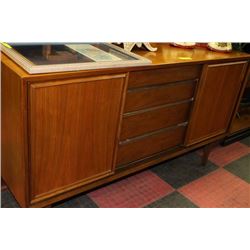 WOOD 4 DRAWER DBL SLIDING DOOR SIDEBOARD