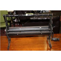 VINTAGE WALL PAPER ROLLER/HOLDER