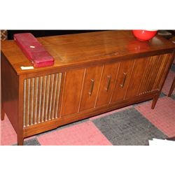 GERARD 3000 WOOD CONSOLE STEREO  W RECORD PLAYER