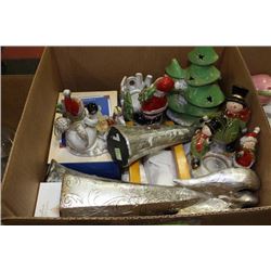 ESTATE BOX OFCHRISTMAS ORNAMENTS