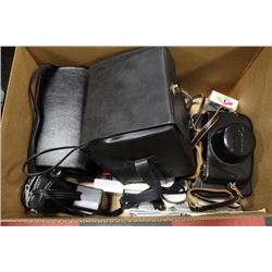 ESTATE BOX OF VINTAGE CAMERAS