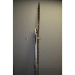 BUNDLE OF PAINTERS POLES