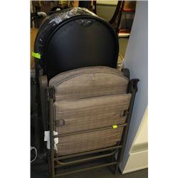 2 SETS OF 2 FOLDING CHAIRS