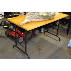 2'X4' FOLDING TABLE