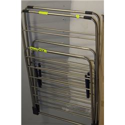 CLOTHES RACK