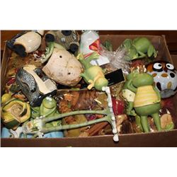 ESTATE BOX W POTPOURRI AND FROG ORNAMENTS ETC