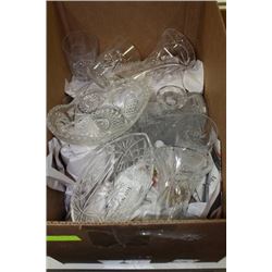ESTATE BOX OF CRYSTAL AND GLASSWARE