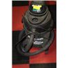 Image 1 : 5 GALLON SHOP VAC