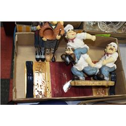 FLAT WITH 3 CHEFS , 2 GOLFERS , WINEBOTTLE HOLDER