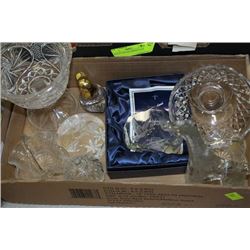 FLAT OF CRYSTAL AND GLASS INCLUDING DARLINGTON,