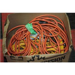 BOX W/ EXTENSION CORDS