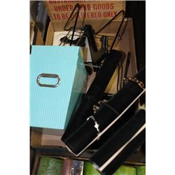 FLAT OF DISPLAYS AND BINS