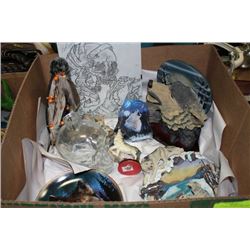 BOX W/ SKULL & WOLF ORNAMENTS