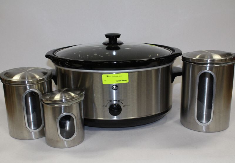 GE XLARGE SLOW COOKER