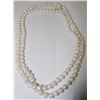 Image 1 : STERLING SILVER CLASP FRESHWATER PEARL NECKLACE