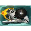 Image 1 : TUB OF STAR WARS ITEMS