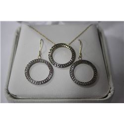 #16 10 KT GOLD EARRINGS AND PENDANT SET