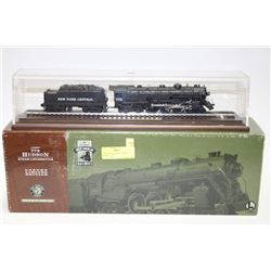 HUDSON STEAM LOCOMOTIVE MODEL