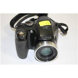 FUJI FILM S700 CAMERA