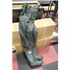 Image 1 : HIP WADERS SIZE 9/10