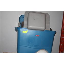 TUB OF 6 NEW AIR VENTS