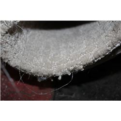 CARPET ROLL END ON CHOICE